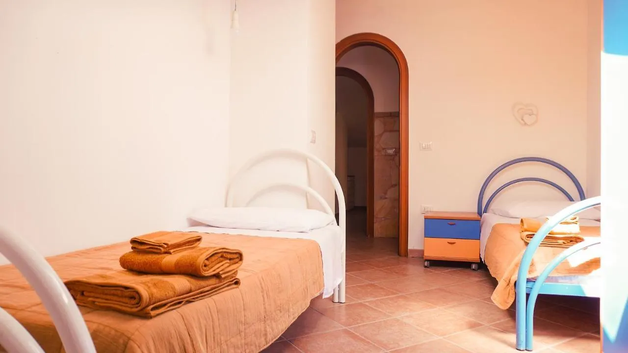 Pm 49 Via Leonardo Da Vinci Guest House Alghero Italy